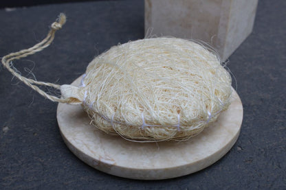 Round soap dish