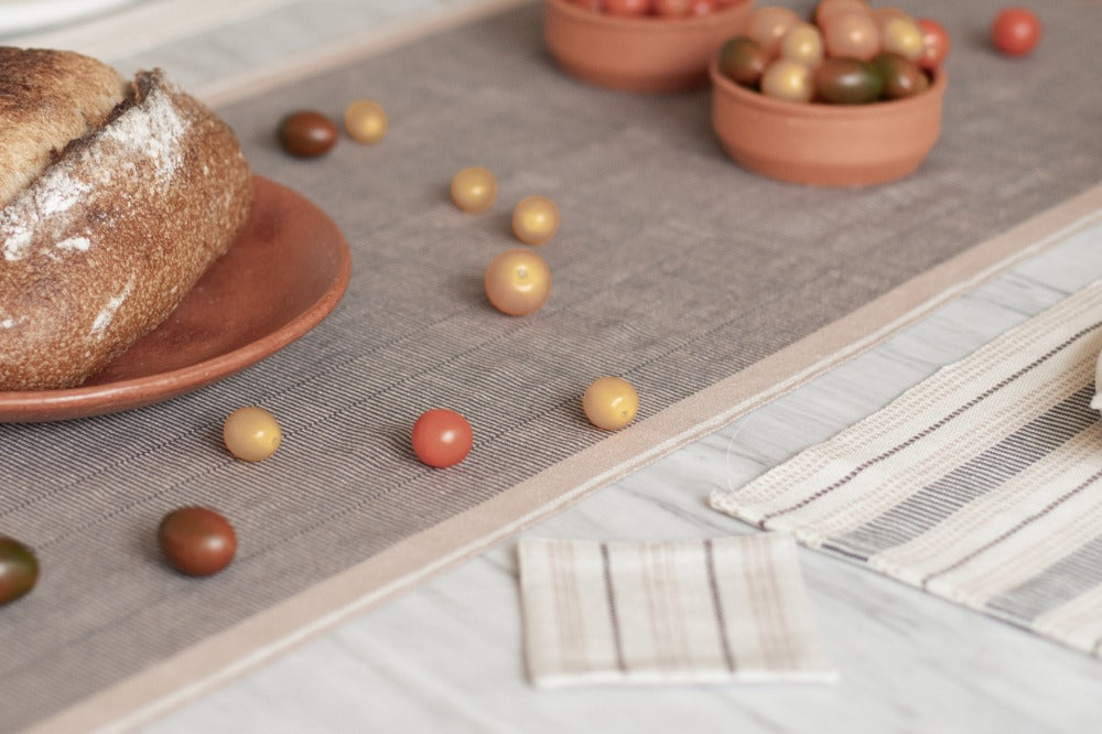 Pollen Table Runner 