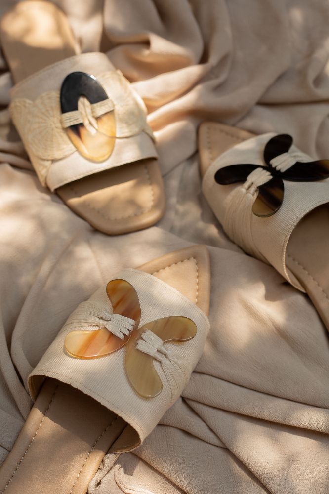 Nuup sandals