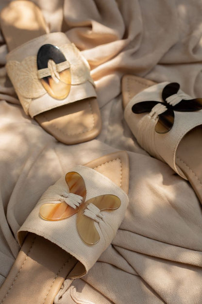 Nuup sandals